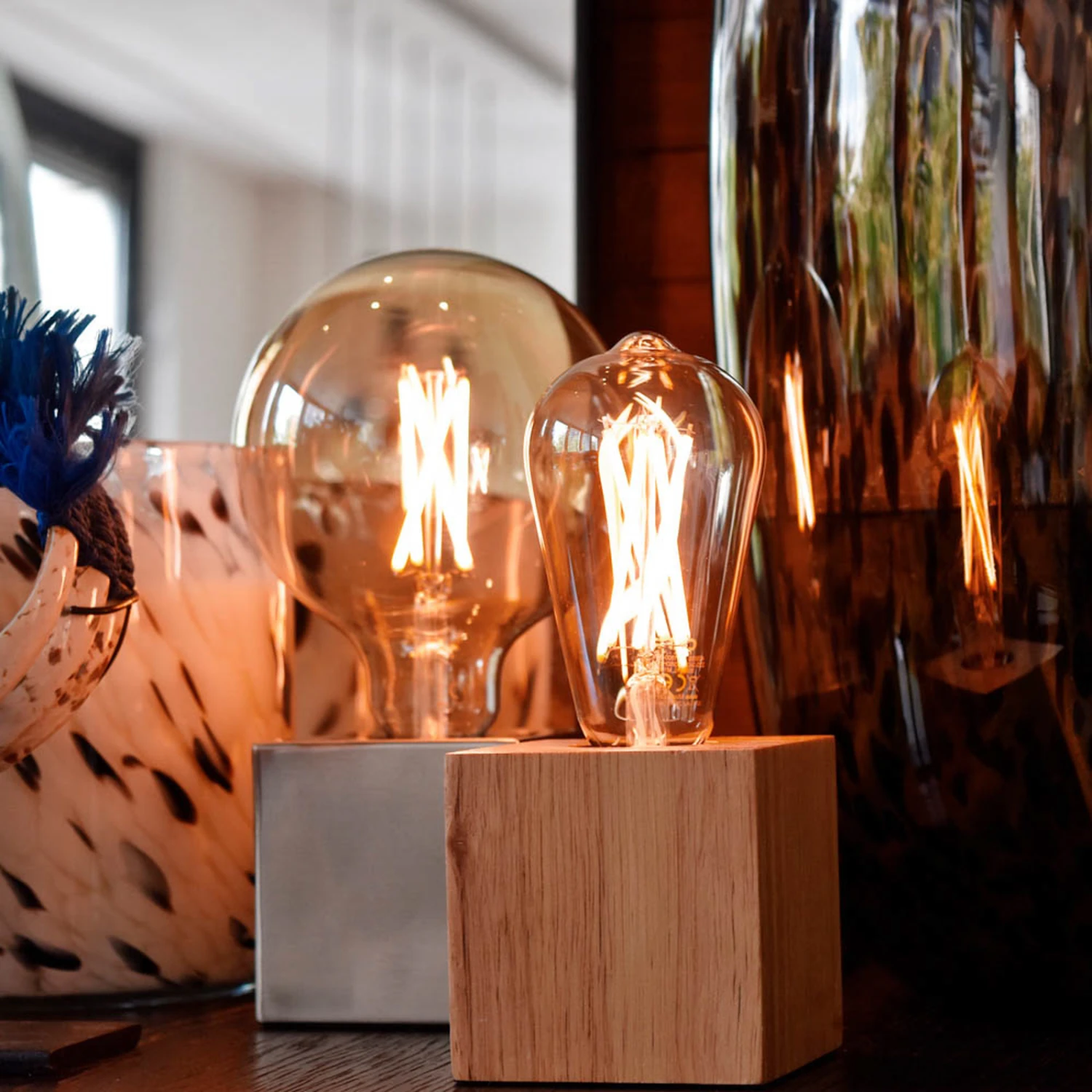 Calex E27 G125 4,5W LED-Filament Gold 821 Dimmbar 11 Calex E27 G125 4,5W LED-Filament Gold 821 Dimmbar – Bild 9