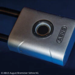 ABUS Touch Fingerabdruck-Vorhängeschloss, 5 Cm -Beleuchtungs Geschäft 10013165 5