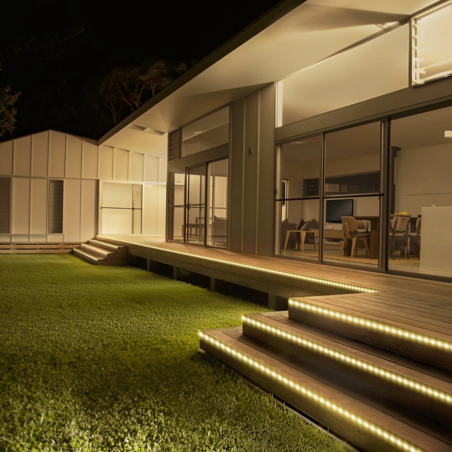 LEDVANCE SMART+ WiFi Outdoor Flex Strip RGBW, 5m 4 LEDVANCE SMART+ WiFi Outdoor Flex Strip RGBW, 5m – Bild 2