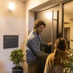 ABUS Smart WLAN Außen-Lichtkamera IP66 Schwarz -Beleuchtungs Geschäft 10022228 6