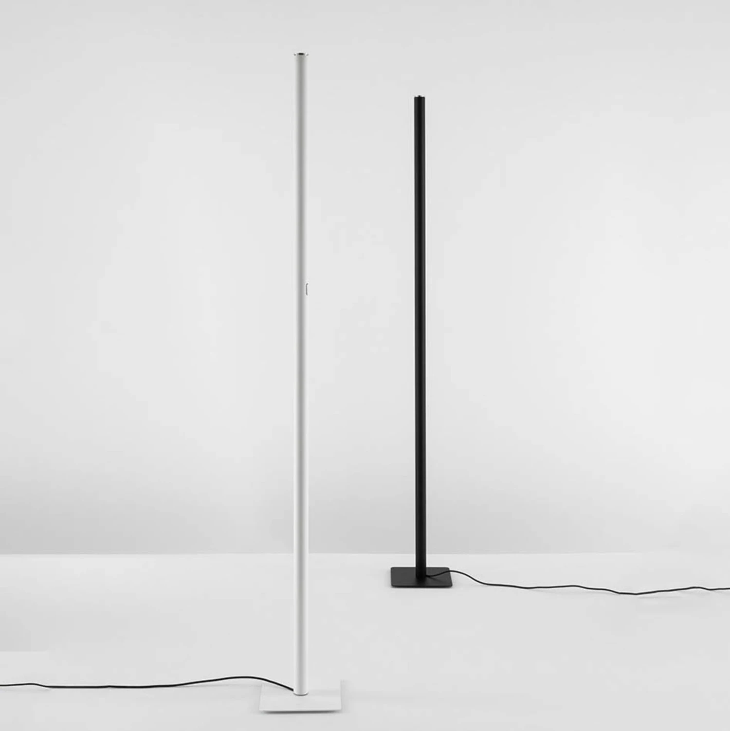 Artemide Ilio Mini Stehleuchte App Weiß 2.700K 4 Artemide Ilio Mini Stehleuchte App Weiß 2.700K – Bild 2