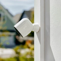 Arlo Pro 3 Sicherheitssystem Mit 4 Kameras Weiß 16 Arlo Pro 3 Sicherheitssystem Mit 4 Kameras Weiß -Beleuchtungs Geschäft 1080004 5