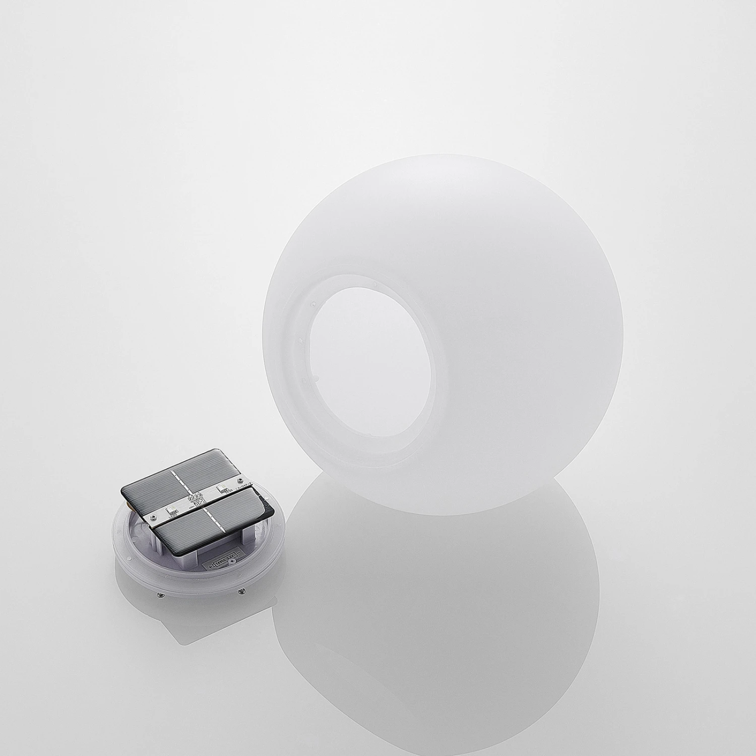 Lindby Yohan RGB-LED-Solarleuchte, 25 Cm 8 Lindby Yohan RGB-LED-Solarleuchte, 25 Cm – Bild 6