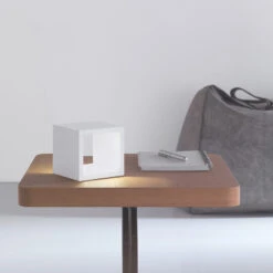 ICONE Cubò - LED-Tischleuchte, Weiß -Beleuchtungs Geschäft 6701414 1