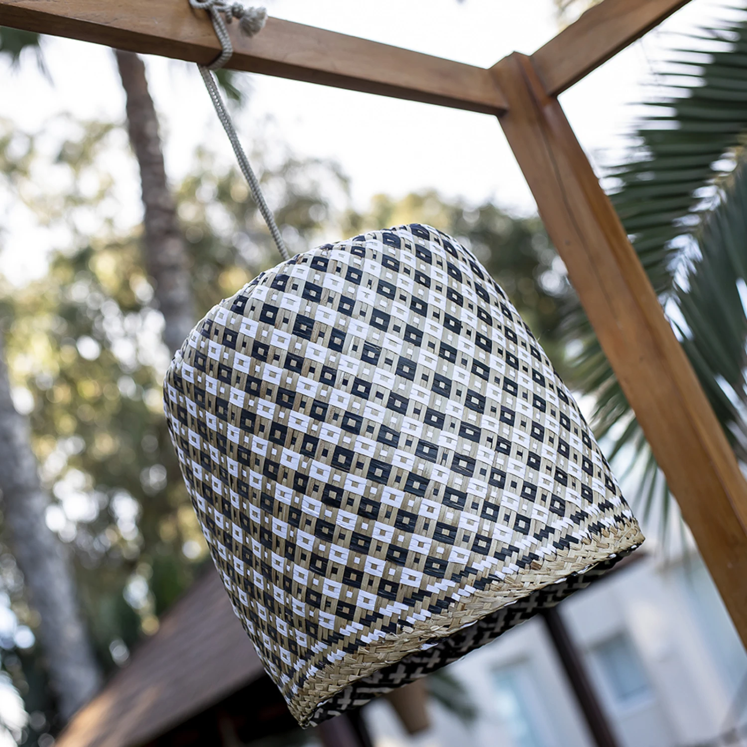 Newgarden Benirrás LED-Außenhängeleuchte 4 Newgarden Benirrás LED-Außenhängeleuchte – Bild 2