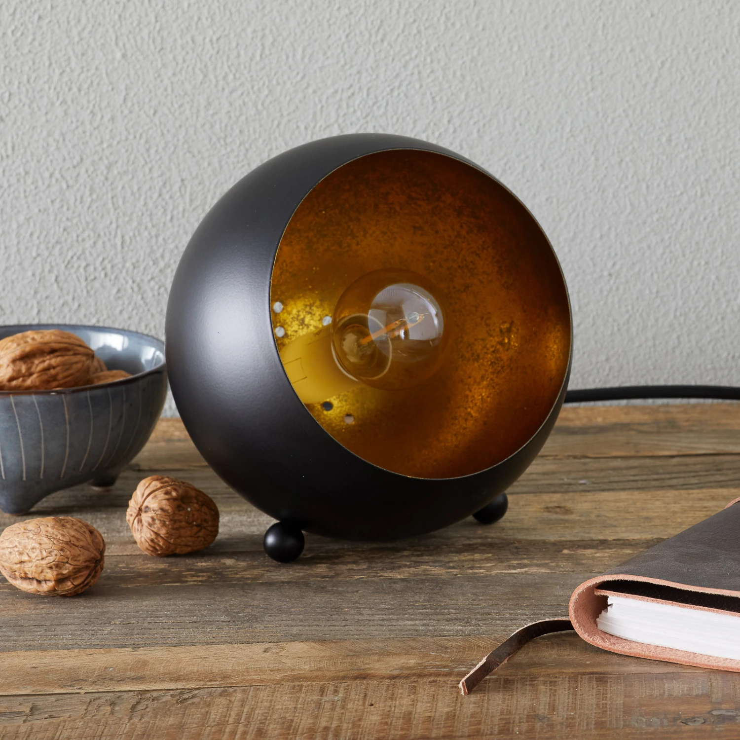 Tischleuchte Billy In Zweifarbiger Gestaltung 4 Tischleuchte Billy In Zweifarbiger Gestaltung – Bild 2