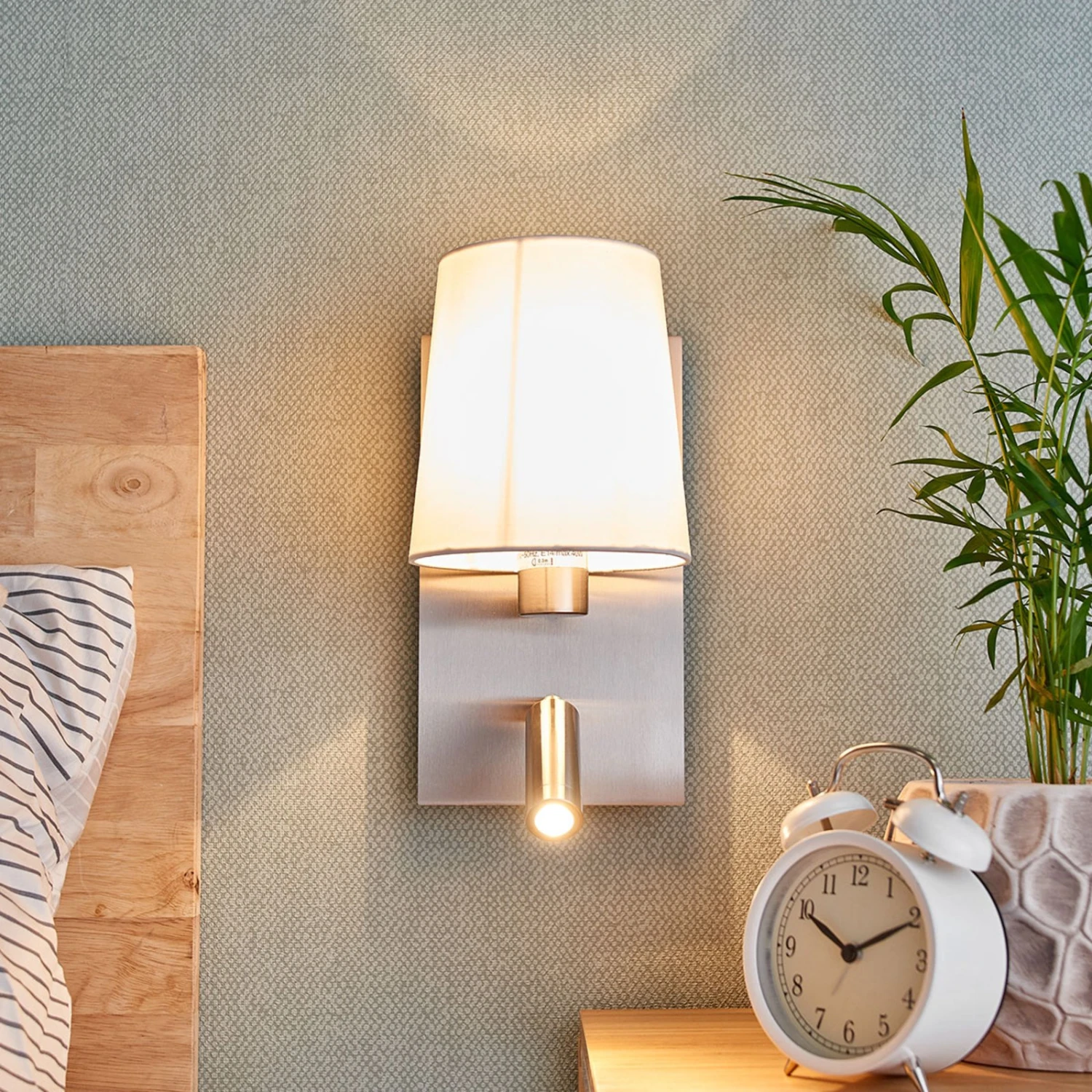 Wandleuchte Aiden Mit LED-Leselicht, Weiß, Nickel 8 Wandleuchte Aiden Mit LED-Leselicht, Weiß, Nickel – Bild 6