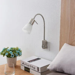 Lindby Nevyana Steckdosenlampe, Flexarm, Schalter 15 Lindby Nevyana Steckdosenlampe, Flexarm, Schalter -Beleuchtungs Geschäft 8032245 4