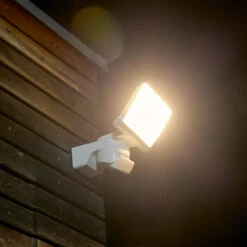 STEINEL XLED Home 2 SC Außenstrahler Weiß 23 STEINEL XLED Home 2 SC Außenstrahler Weiß -Beleuchtungs Geschäft 8505810 10