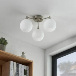 Lindby Jemissa Glas-Deckenlampe, 3-flammig, Opal -Beleuchtungs Geschäft 9628193 1