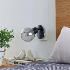 Lindby Lioma Steckdosenleuchte, Neigbar, Schwarz -Beleuchtungs Geschäft 9628266 1