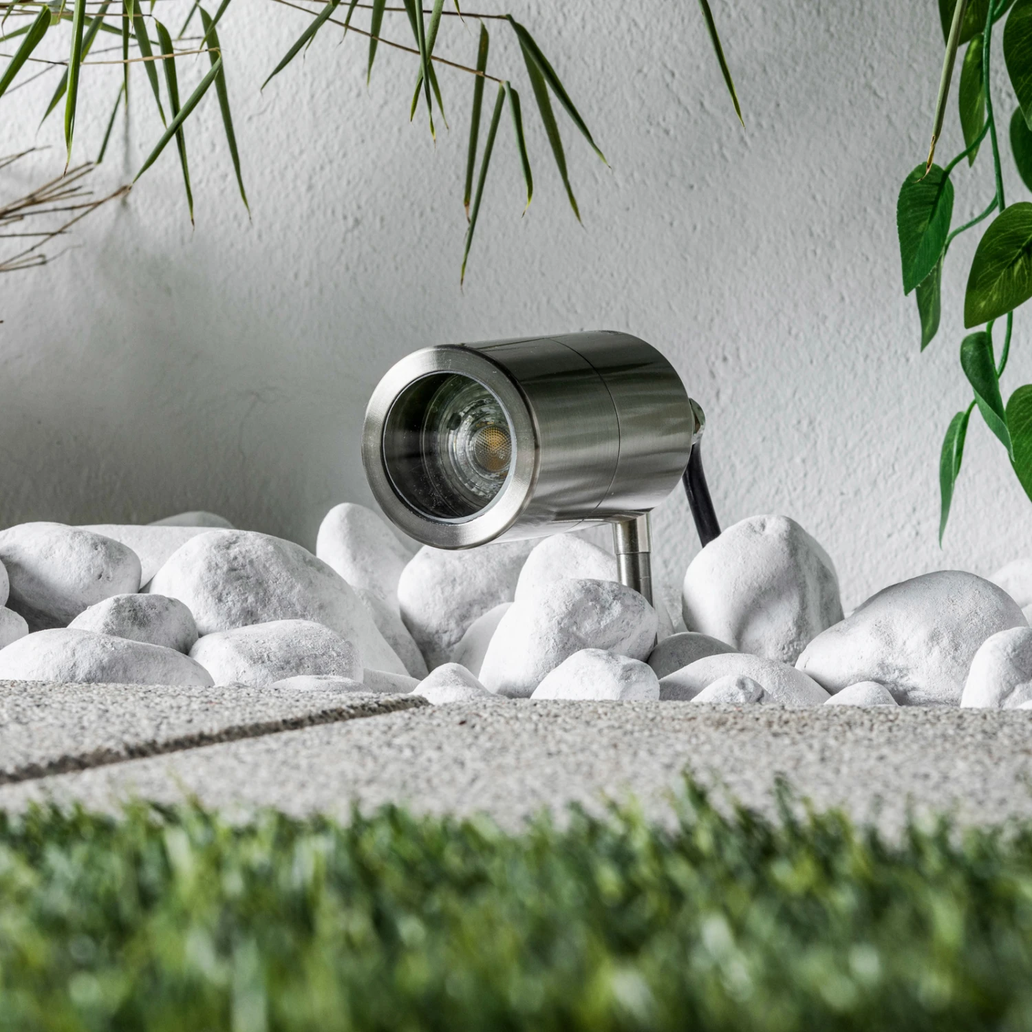 Arcchio Kalel Erdspießleuchte, V4A, Beweglich 4 Arcchio Kalel Erdspießleuchte, V4A, Beweglich – Bild 2